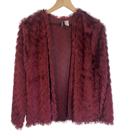 H&M Burgundy Maroon Shaggy Chevron Open Front Karma Jacket Faux Fux Fringe Sz M - Picture 1 of 9